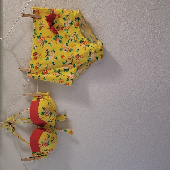 Vicki Vicki Yellow Floral Two Piece Swimsuit - Picture 1 of 5